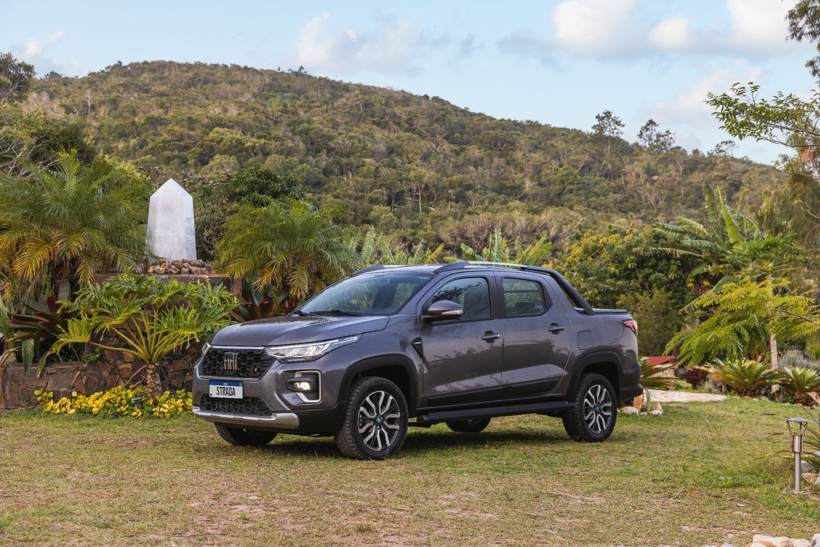 Strada ganha motor 1.0 turbo