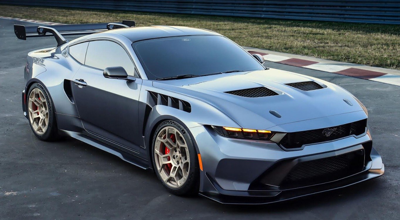 Mustang das pistas para a rua