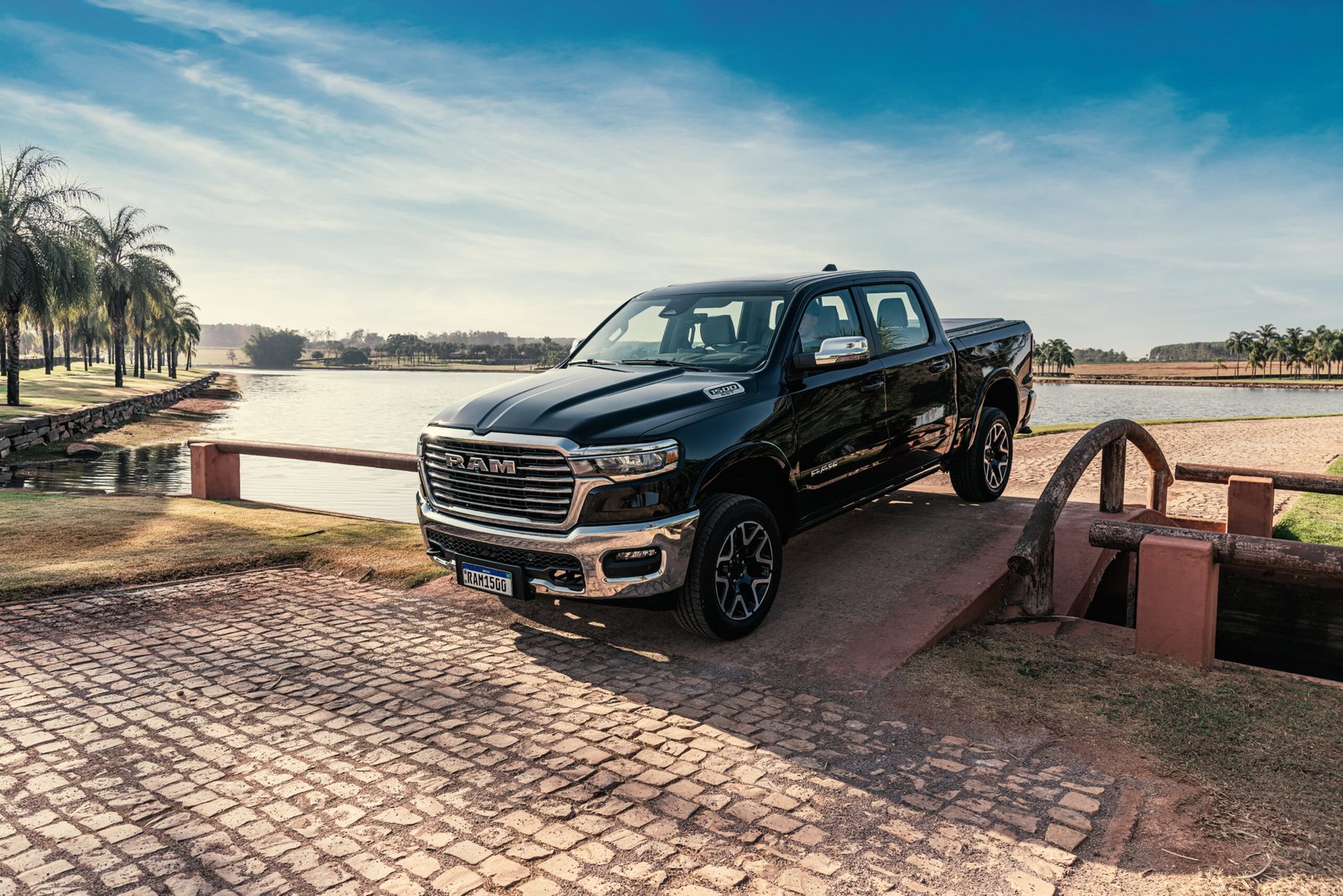 Ram 1500: sai V8, entra Hurricane