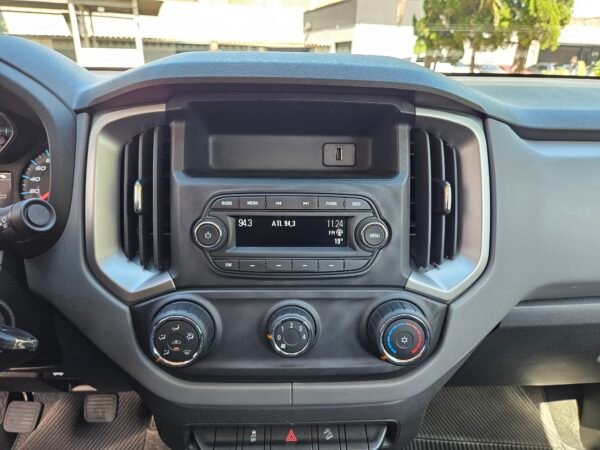 Chevrolet S10 LS cabine dupla 2.8 TDI 4x4 2024 - Image 11