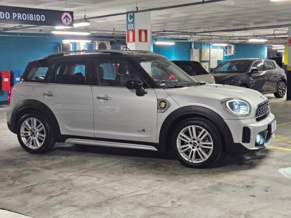 Mini Cooper Countryman S E ALL 4 Hybrid 1.5 turbo 2021 - Image 24