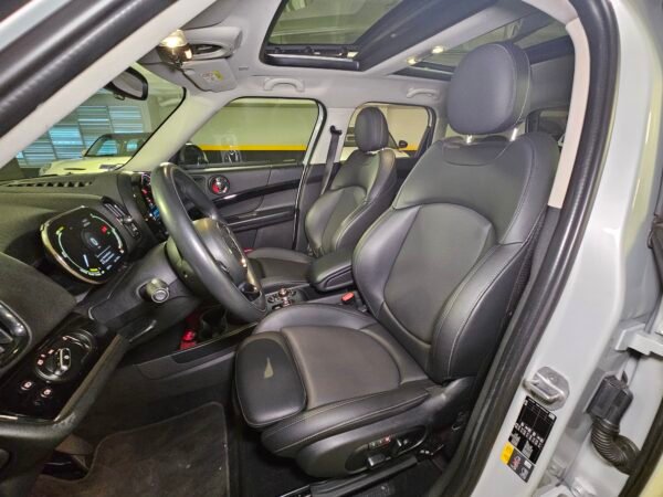 Mini Cooper Countryman S E ALL 4 Hybrid 1.5 turbo 2021 - Image 10