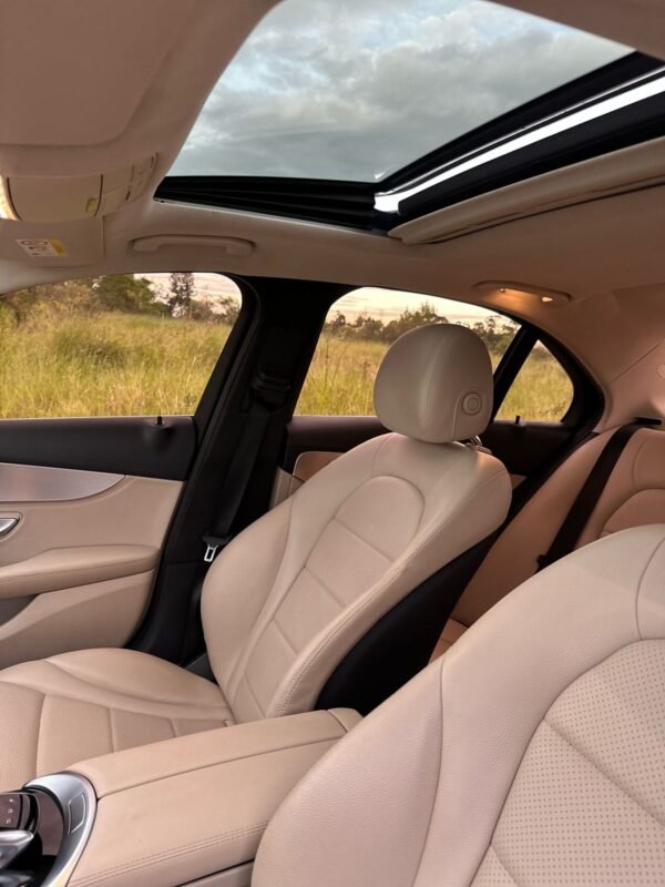 Mercedes-Benz C200 Avantgarde 2.0 Turbo 2016 - Image 9