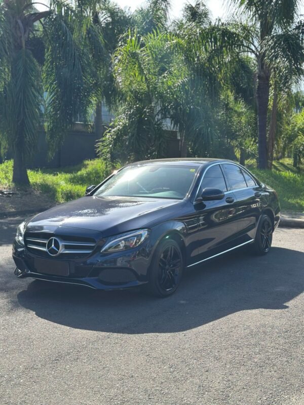 Mercedes-Benz C180 1.6 turbo 16V 2016 - Image 4